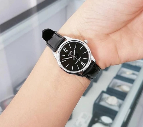 Годинник Casio TIMELESS COLLECTION LTP-V005L-1BUDF LTP-V005L-1B (A) фото