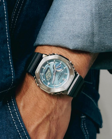 Годинник Casio G-SHOCK Classic GBM-2100A-1A2ER GBM-2100A-1A2ER фото