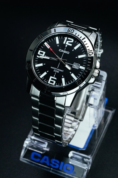 Годинник Casio TIMELESS COLLECTION MTP-VD01D-1BVUDF MTP-VD01D-1B (A) фото