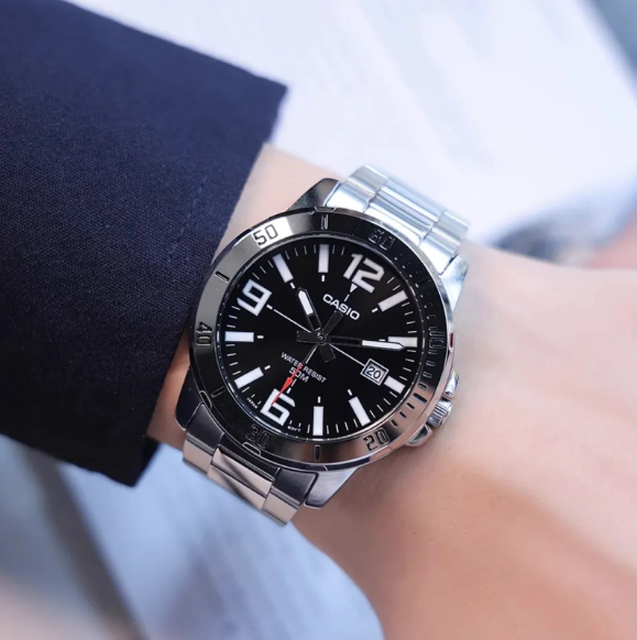 Годинник Casio TIMELESS COLLECTION MTP-VD01D-1BVUDF MTP-VD01D-1B (A) фото