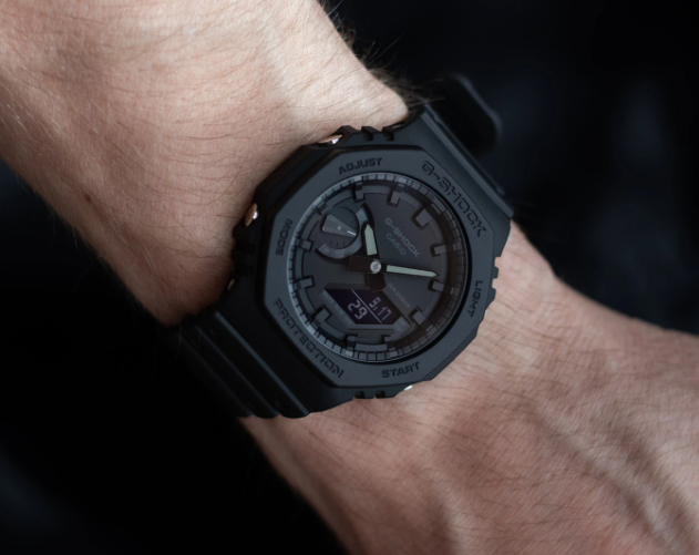 Годинник Casio G-SHOCK Classic GA-2100-1A1ER GA-2100-1A1ER фото