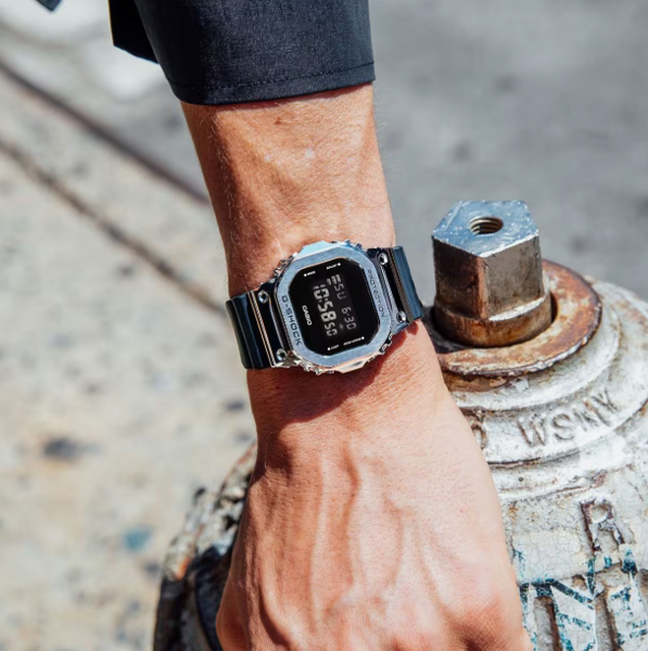 Годинник Casio G-SHOCK The Origin GM-5600-1ER GM-5600-1ER фото