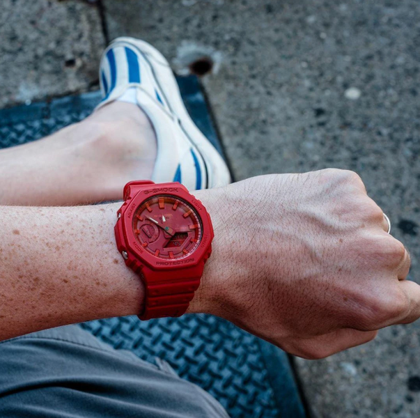 Годинник Casio G-SHOCK Classic GA-2100-4AER GA-2100-4AER фото