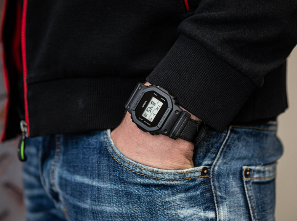 Годинник Casio G-SHOCK The Origin DW-5600BCE-1ER DW-5600BCE-1ER фото