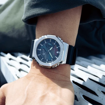 Годинник Casio G-SHOCK Classic GM-2100RW-1AER GM-2100RW-1AER фото