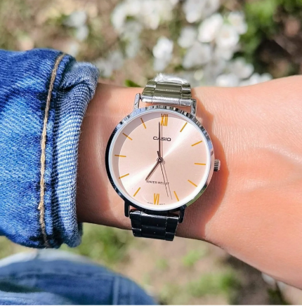 Годинник Casio TIMELESS COLLECTION LTP-VT01D-4B LTP-VT01D-4B (A) фото