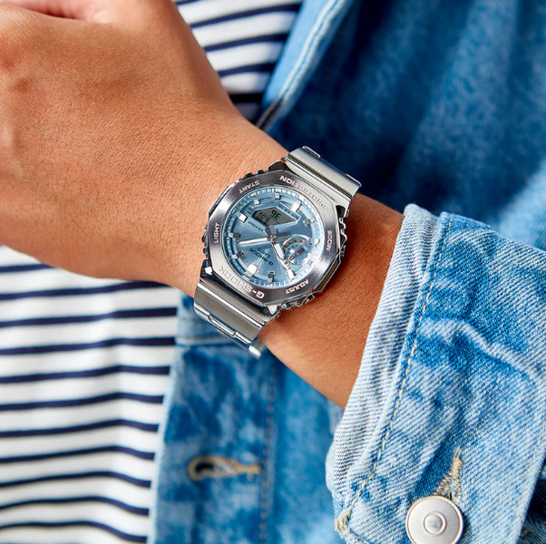 Годинник Casio G-SHOCK Classic GM-2110D-2AER GM-2110D-2AER фото