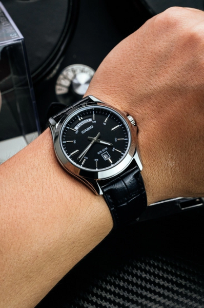 Годинник Casio TIMELESS COLLECTION MTP-1370L-1AVEF MTP-1370L-1AVEF фото