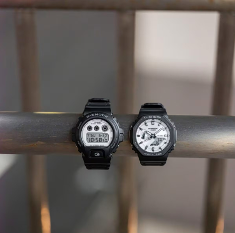 Годинник Casio G-SHOCK Classic GA-2100WD-1AER GA-2100WD-1AER фото