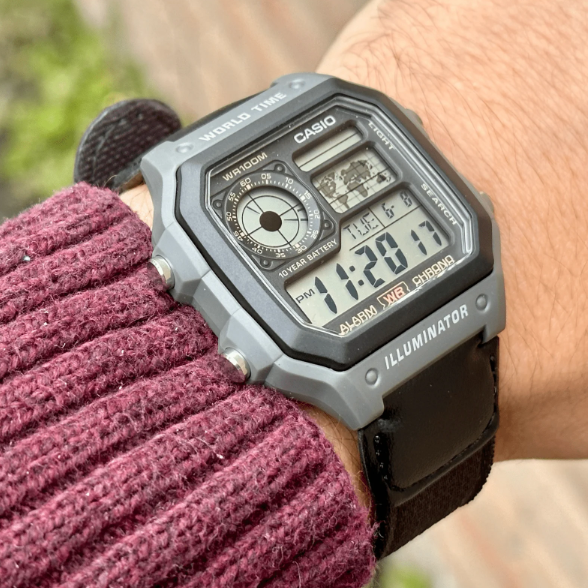 Годинник Casio TIMELESS COLLECTION AE-1200WHUB-8AVEF AE-1200WHUB-8AVEF фото