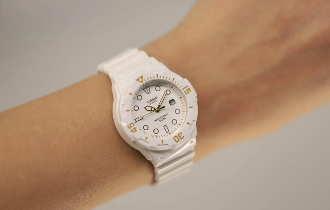Годинник Casio TIMELESS COLLECTION LRW-200H-7E2VEF LRW-200H-7E2VEF фото