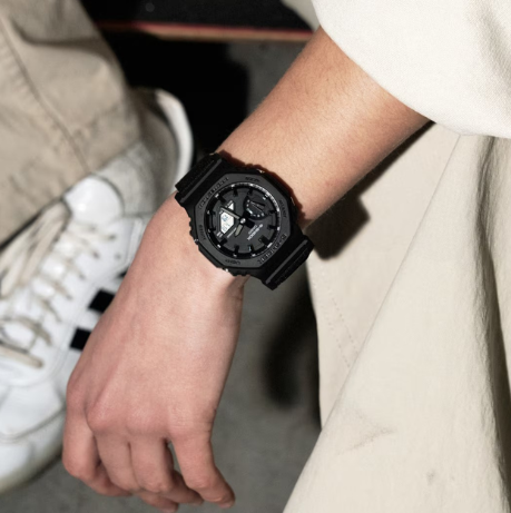 Годинник Casio G-SHOCK Classic GA-2100BCE-1AER GA-2100BCE-1AER фото