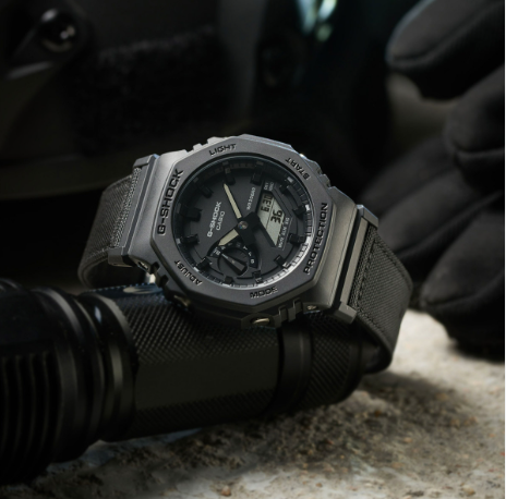 Годинник Casio G-SHOCK Classic GA-2100BCE-1AER GA-2100BCE-1AER фото