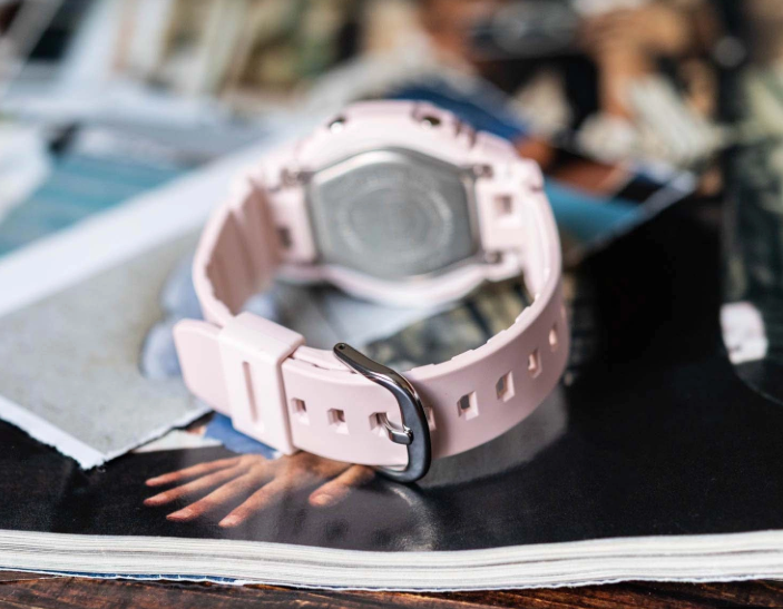 Годинник Casio G-SHOCK Classic GMA-P2100PC-4AER GMA-P2100PC-4AER фото