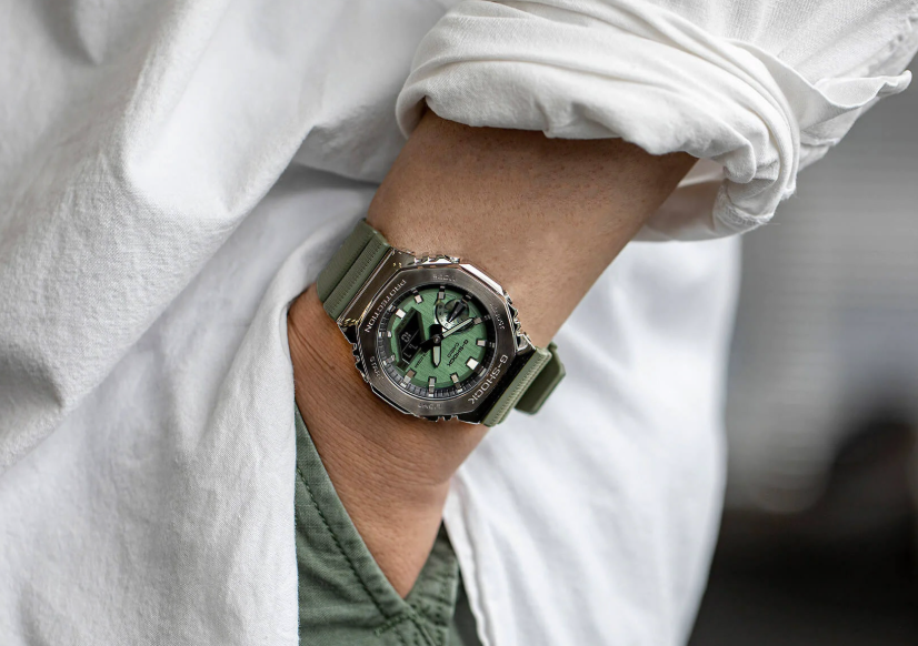 Годинник Casio G-SHOCK Classic GM-2100B-3AER GM-2100B-3AER фото