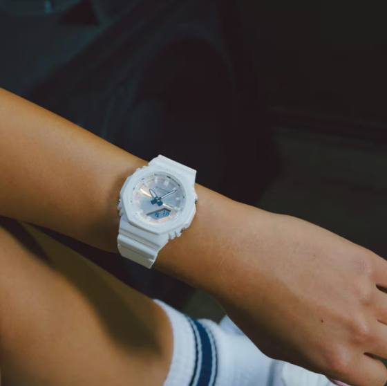 Годинник Casio G-SHOCK Classic GMA-P2100PC-7AER GMA-P2100PC-7AER фото
