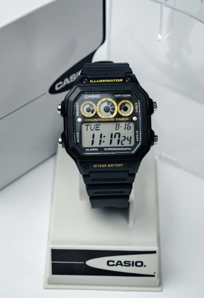 Годинник Casio TIMELESS COLLECTION AE-1300WH-1AVEF AE-1300WH-1AVEF фото