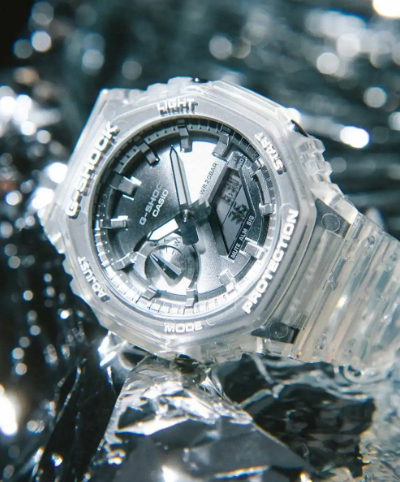 Годинник Casio G-SHOCK Classic GA-2100BM-7A8ER GA-2100BM-7A8ER фото