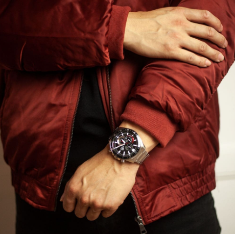 Годинник Casio EDIFICE Classic EFV-620D-1A4VUEF EFV-620D-1A4VUEF фото