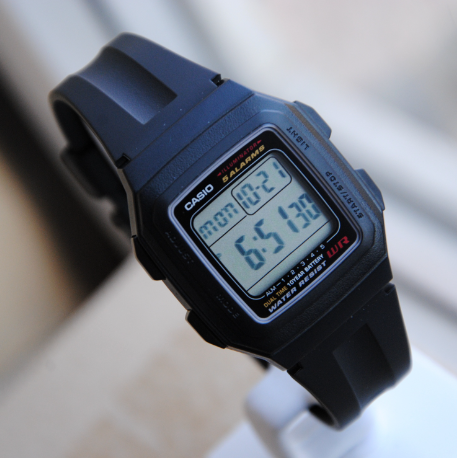 Годинник Casio TIMELESS COLLECTION F-201WA-1AEF F-201WA-1AEF фото