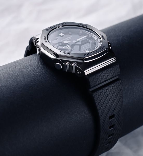 Годинник Casio G-SHOCK Classic GM-2100BB-1AER GM-2100BB-1AER фото