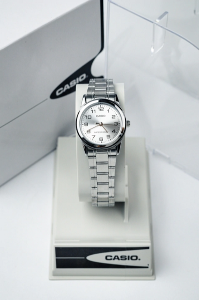 Годинник Casio TIMELESS COLLECTION LTP-V001D-7BUDF LTP-V001D-7B (А) фото