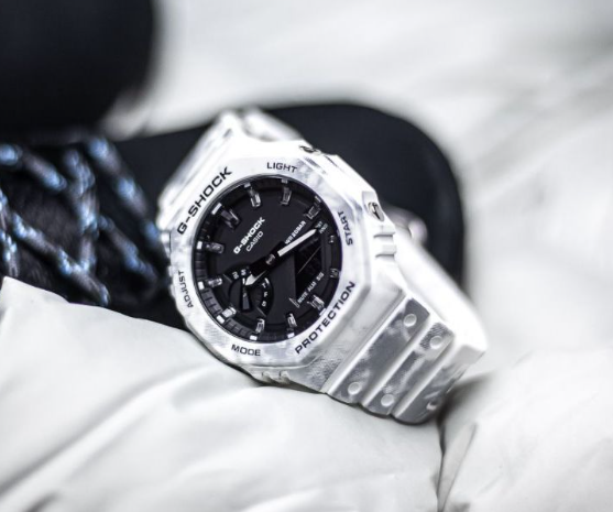 Годинник Casio G-SHOCK Classic GAE-2100GC-7AER + ремінець и корпус GAE-2100GC-7AER фото