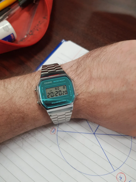 Годинник Casio VINTAGE ICONIC A168WEM-2EF A168WEM-2EF фото