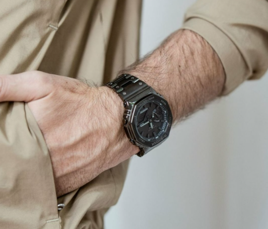 Годинник Casio G-SHOCK Classic GM-B2100BD-1AER GM-B2100BD-1AER фото