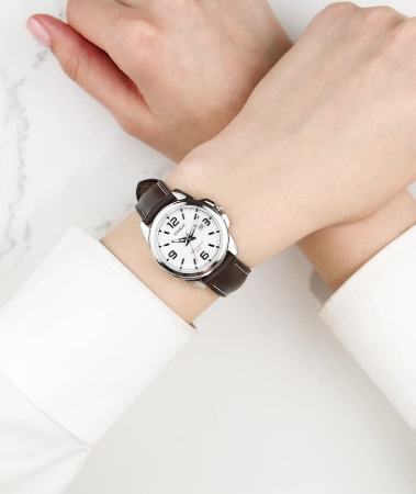 Годинник Casio TIMELESS COLLECTION LTP-1314L-7AVEF LTP-1314L-7AVEF фото