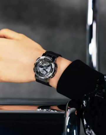 Годинник Casio G-SHOCK GM-S110B-8AER GM-S110B-8AER фото