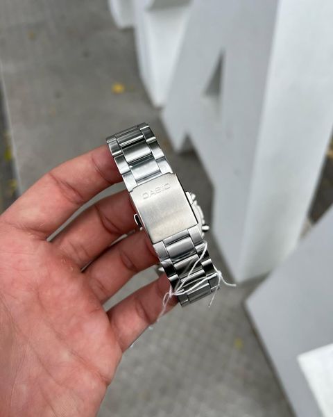 Годинник Casio AMW-880D-1A AMW-880D-1A фото