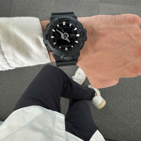 Годинник Casio G-SHOCK Classic GA-700-1BER GA-700-1BER фото