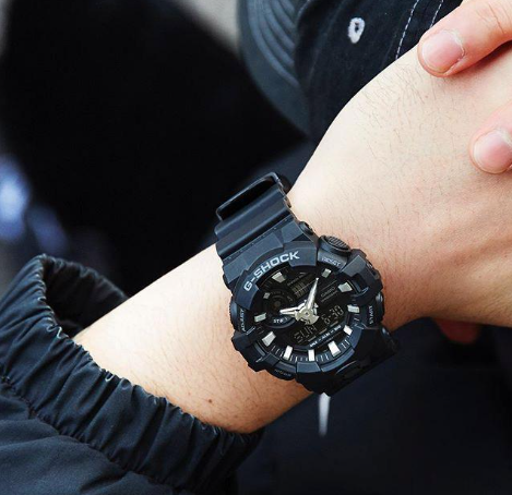Годинник Casio G-SHOCK Classic GA-700-1BER GA-700-1BER фото