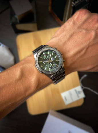 Годинник Casio EDIFICE Classic EFV-640DC-3AVUEF EFV-640DC-3AVUEF фото