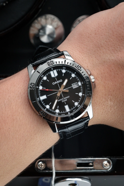 Годинник Casio TIMELESS COLLECTION MTP-VD01L-1EVUDF MTP-VD01L-1E (A) фото
