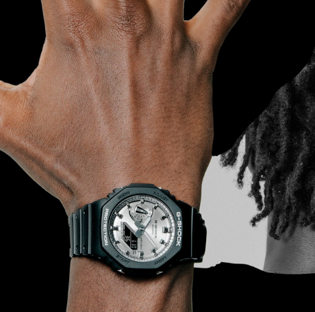 Годинник Casio G-SHOCK Classic GA-2100SB-1AER GA-2100SB-1AER фото