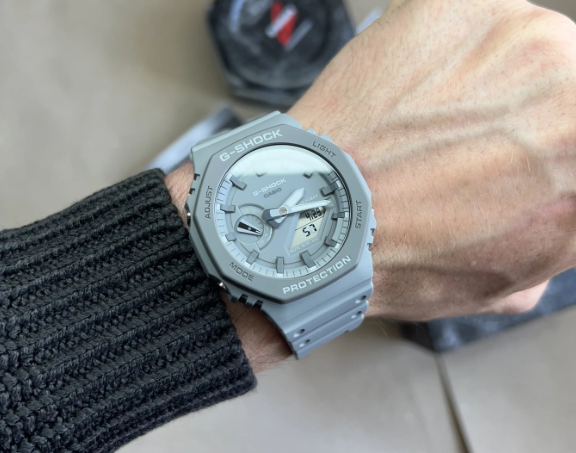 Годинник Casio G-SHOCK Classic GA-2110ET-8AER GA-2110ET-8AER фото