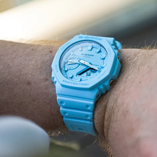 Годинник Casio G-SHOCK Classic GA-2100-2A2ER GA-2100-2A2ER фото