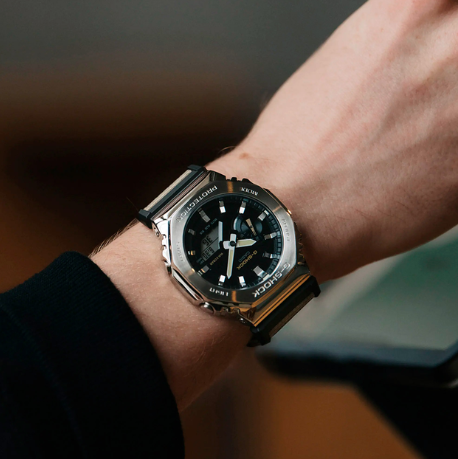 Годинник Casio G-SHOCK Classic GM-2100C-5AER GM-2100C-5AER фото