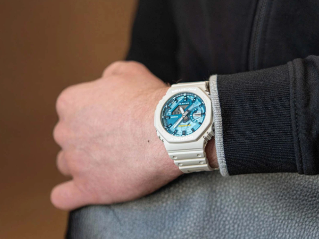 Годинник Casio G-SHOCK Classic GA-2100AS-5AER GA-2100AS-5AER фото
