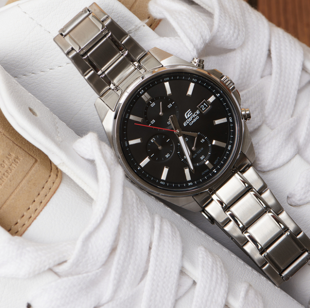 Годинник Casio EDIFICE Classic EFV-610D-1AVUEF EFV-610D-1AVUEF фото