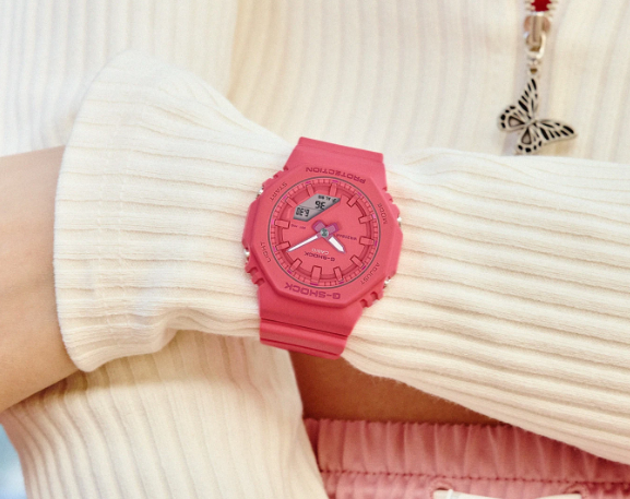 Годинник Casio G-SHOCK Classic GMA-P2100-4AER GMA-P2100-4AER фото