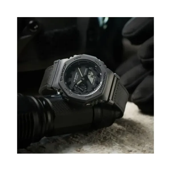 Часы Casio G-SHOCK Classic GA-2100BCE-1AER